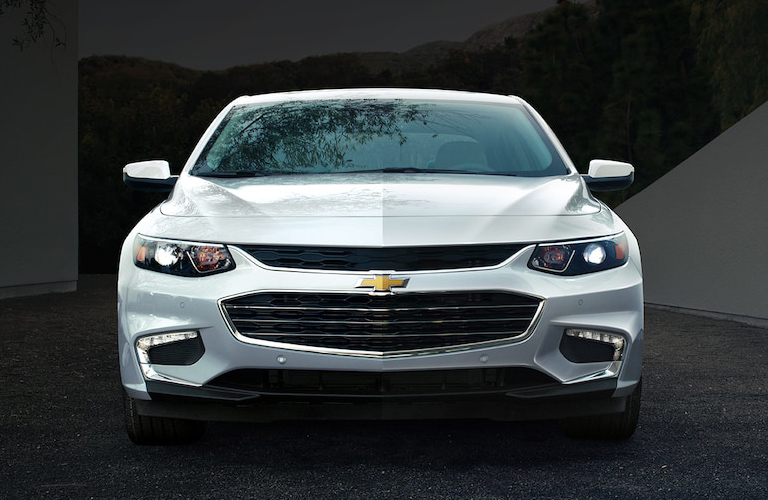 Front view of the 2018 Chevy Malibu