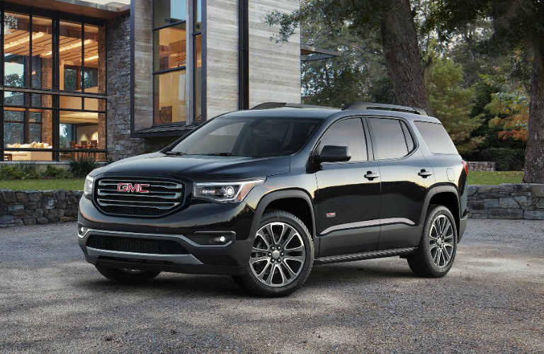 Side view of the 2017 GMC Acadia