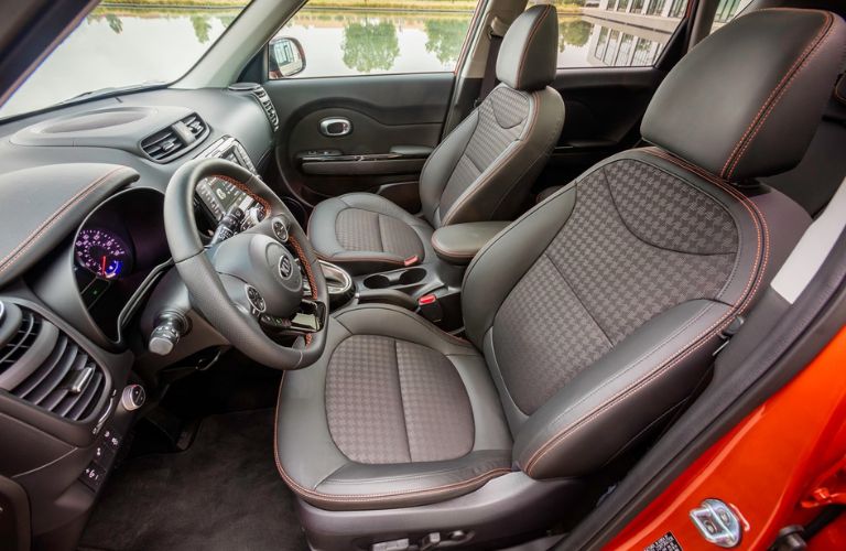 2019 Kia Soul front seats